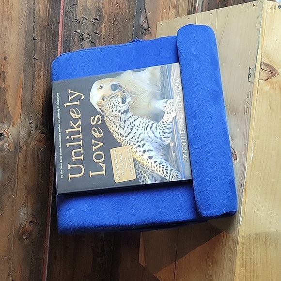 The Pillow Pad Desk Cushion Blue - Picture 5 of 9